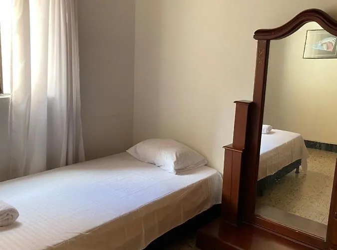 Casa Amplia Familiar Muy Fresca Cerca Al Poblado