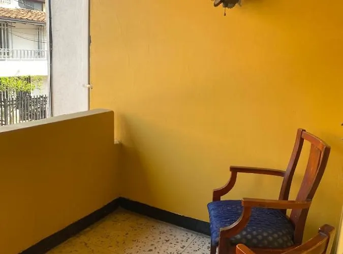 Casa Amplia Familiar Muy Fresca Cerca Al Poblado