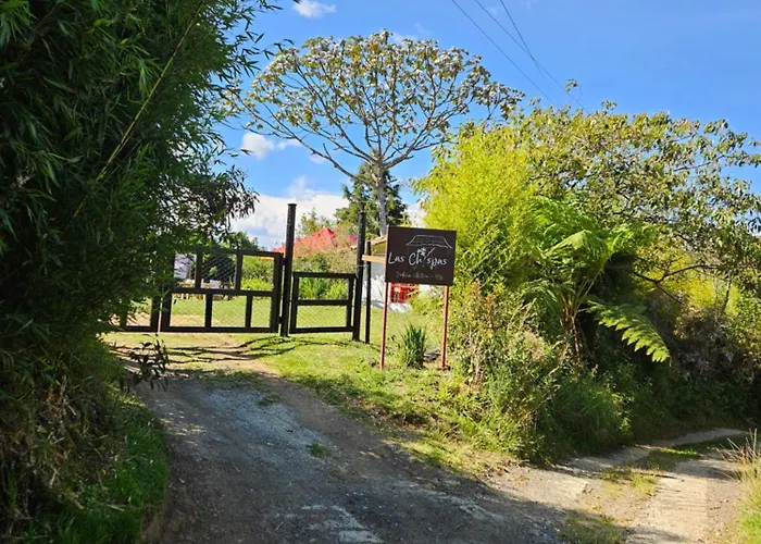 Casa De Campo "Las Chispas"